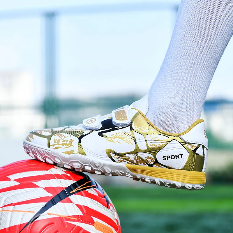 SIMBA'S PRIDE Slip-Resistant Anti-Kick Cushioning Wear-Resistant Low-Top Kids' Soccer Shoes Kids'-18