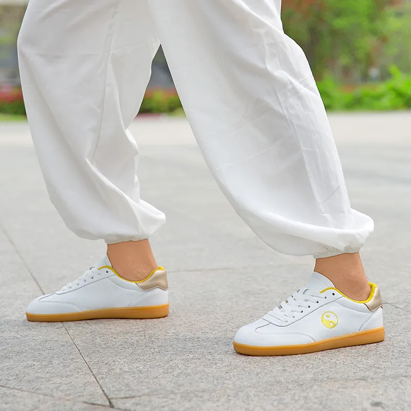 SIMBA'S PRIDE Breathable Abrasion Resistant Slip Resistant Low Top Skateboard Shoes Women's White-1