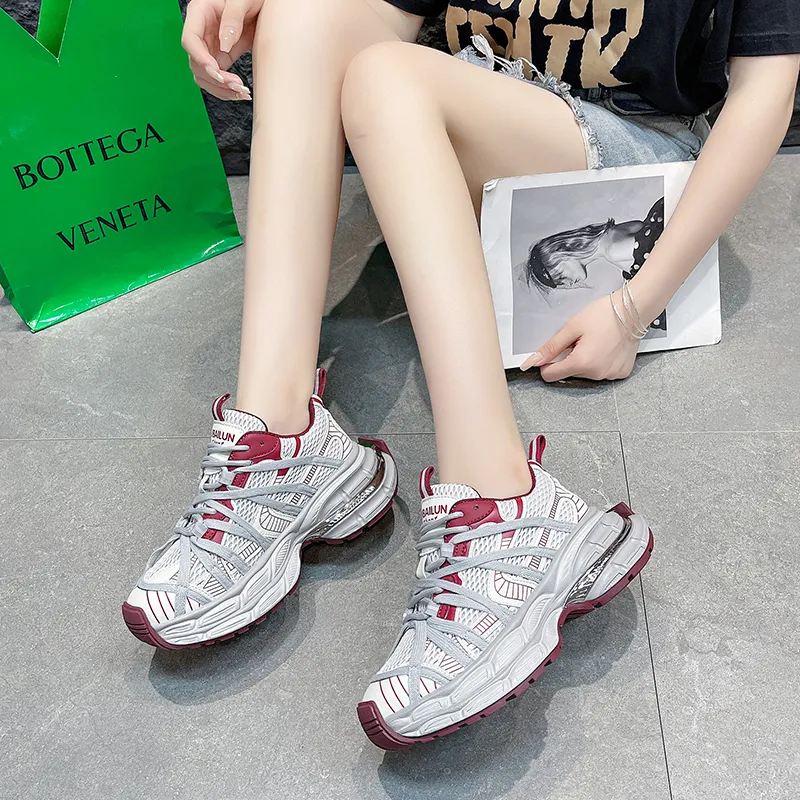 SIMBA'S PRIDE Abrasion Resistant Chunky Sneakers Women's-7