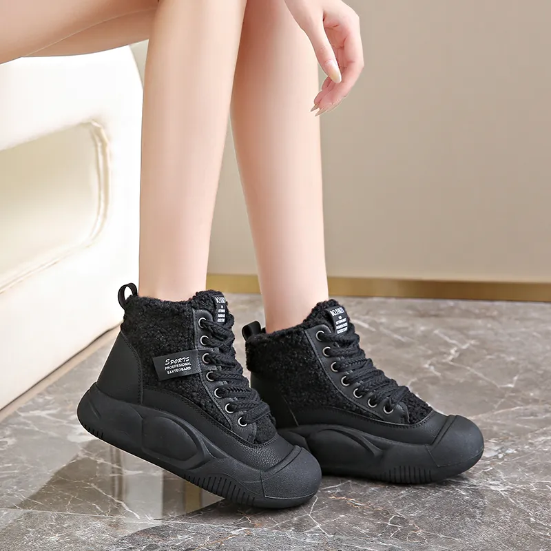SIMBA'S PRIDE Ankle Boots Women's-10