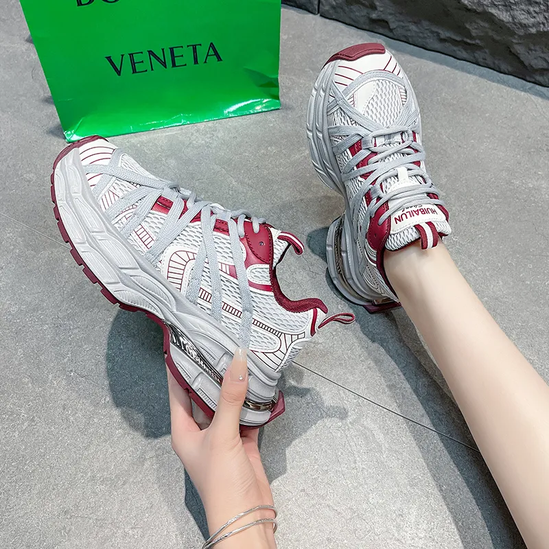 SIMBA'S PRIDE Abrasion Resistant Chunky Sneakers Women's-6