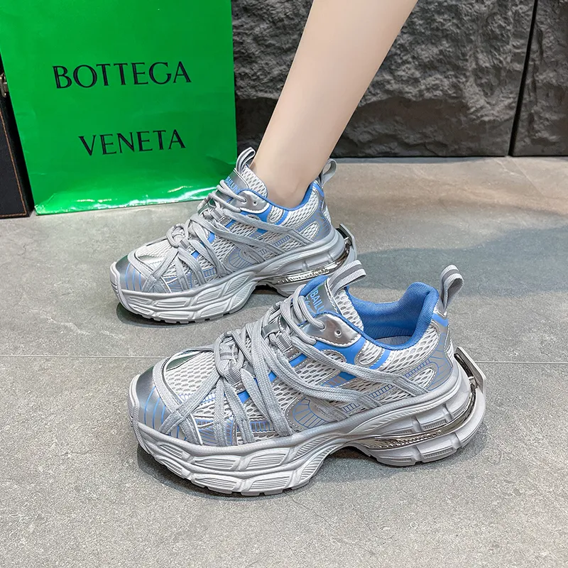 SIMBA'S PRIDE Abrasion Resistant Chunky Sneakers Women's-1