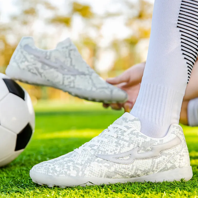 SIMBA'S PRIDE Artificial Ground Breathable Moisture Wicking Soccer Shoes Unisex-6