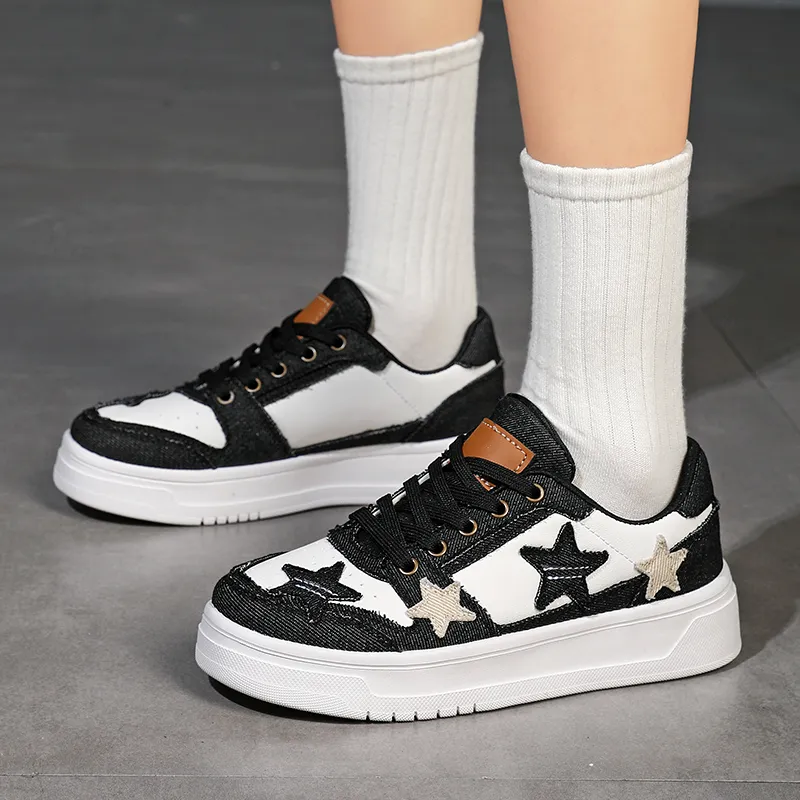 SIMBA'S PRIDE Low Top Skateboard Shoes Unisex-3