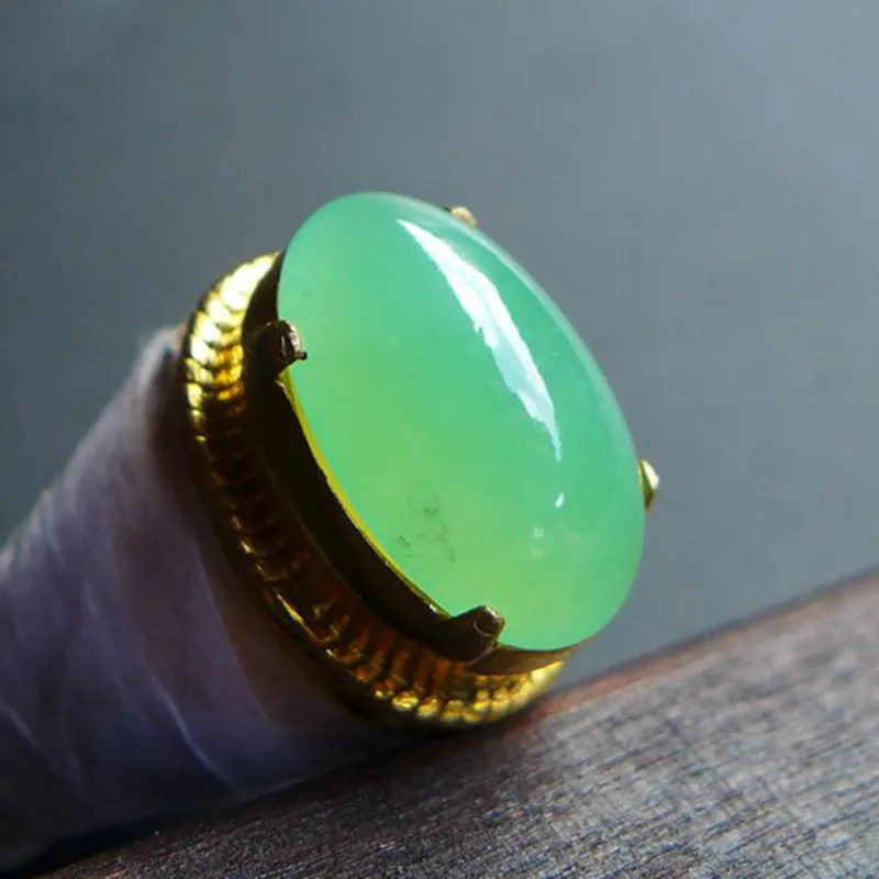 Fei Yan Glutinous Jade Ring Face Unisex-1