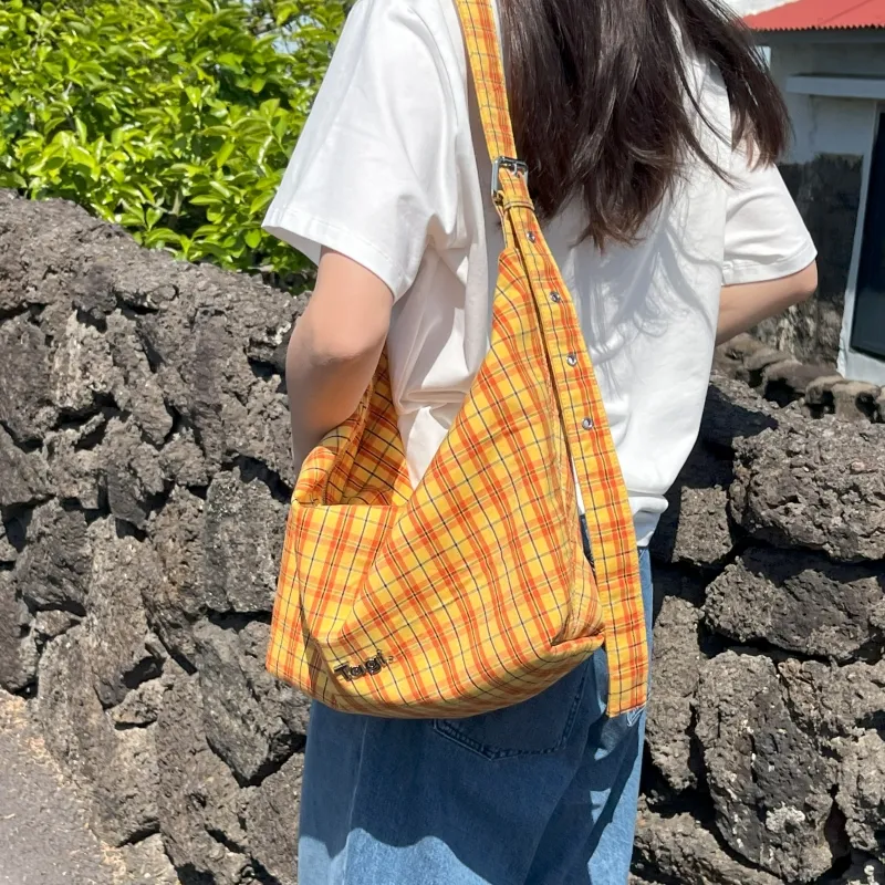 Tagi. Polyester Shoulder Bags Unisex Citrus-4