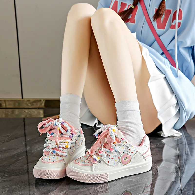 Medd Low-Top Skateboard Shoes Women's-9