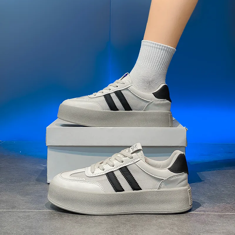 Medd Low Top Skateboard Shoes Women's-3