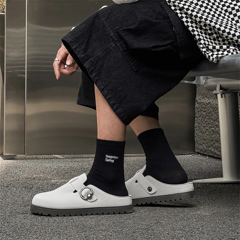 Medd Closed Toe Slippers Men-14