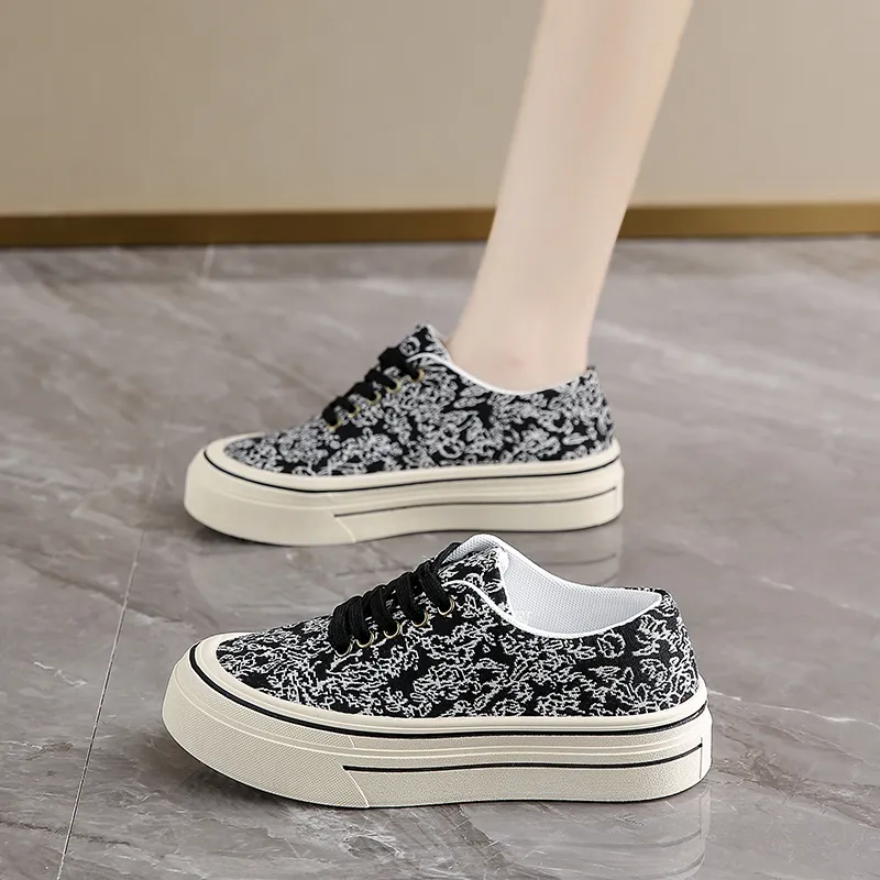 Medd Canvas Shoes Women's Low Top Black Beige/Black/Yellow-6