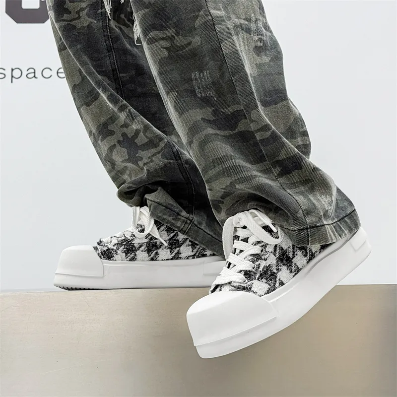 Medd Low Top Skateboard Shoes Men's-1