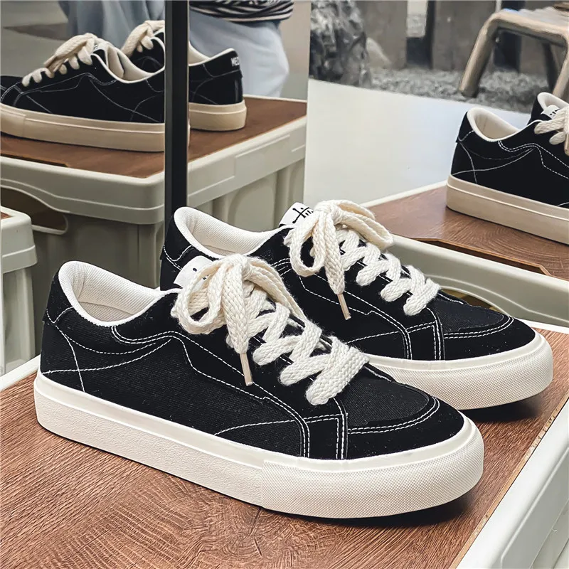 Medd Low Top Canvas Shoes Unisex-1