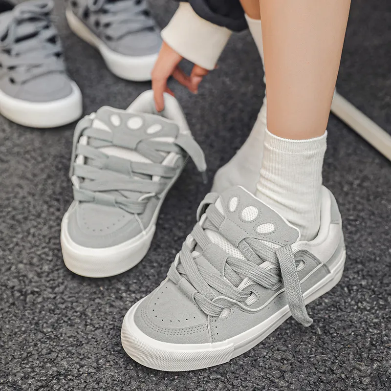 Medd Low Top Skateboard Shoes Unisex-2