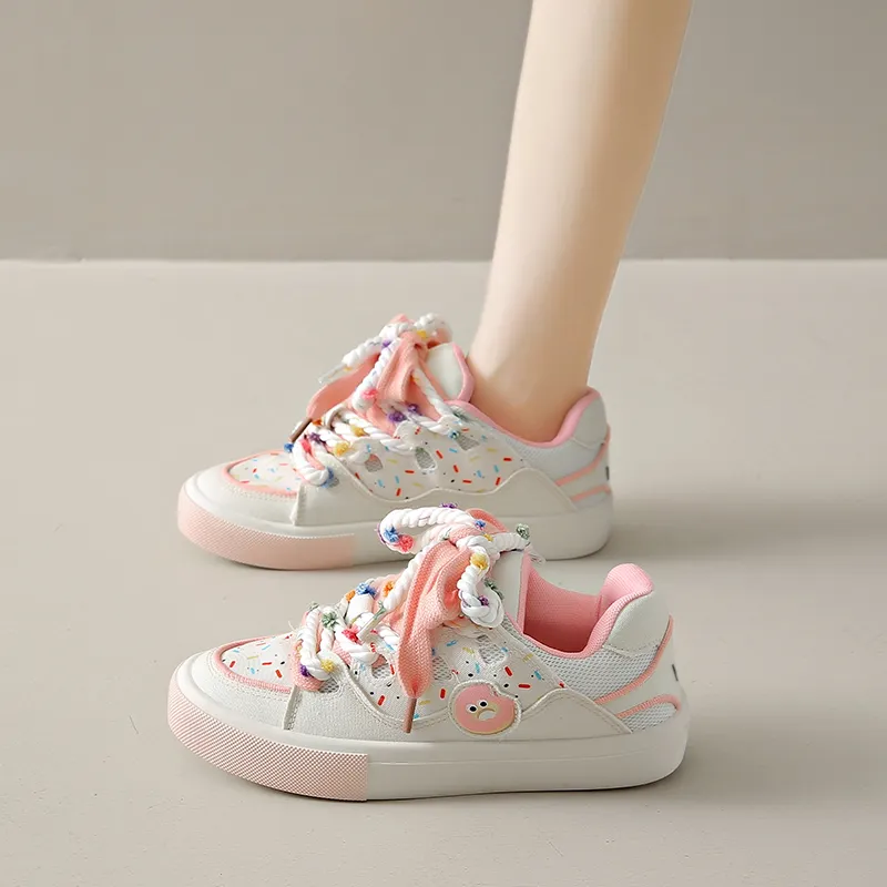 Medd Low-Top Skateboard Shoes Women's-10