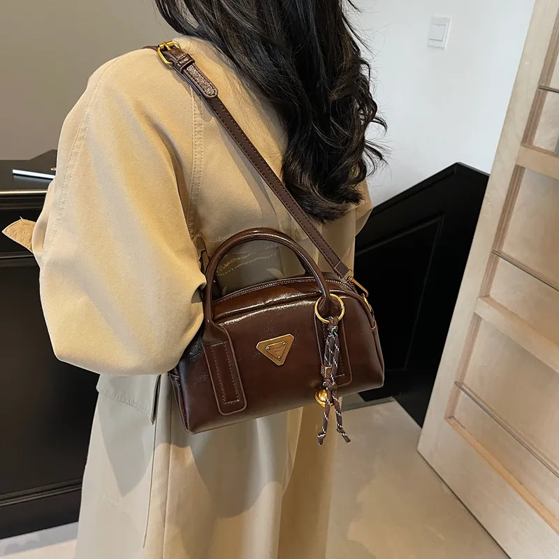LUVISTRUE PU Shoulder Bag Handbag Crossbody Bag Medium Size Women's Black/Ecru/Coffee/Brown-22