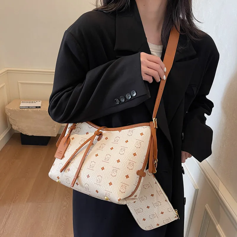 LUVISTRUE PU Commute Shoulder Bag Tote Regular Women's Brown/Pink/Ecru/Black/White-17
