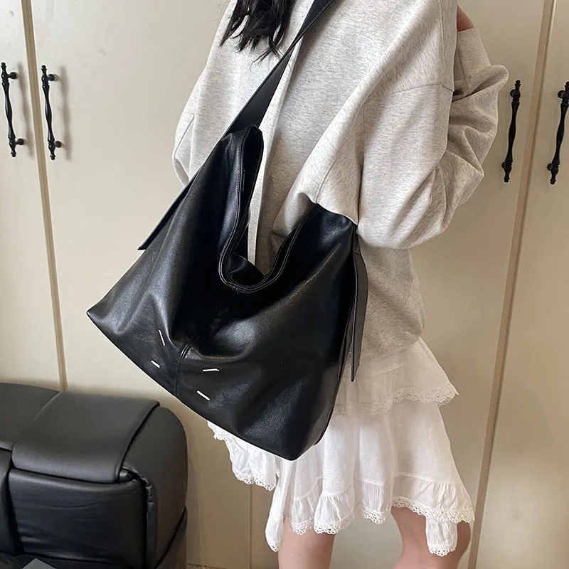 LUVISTRUE PU Tote Bag Shopping Bag Shoulder Bags Regular Women's White/Black/Red-11
