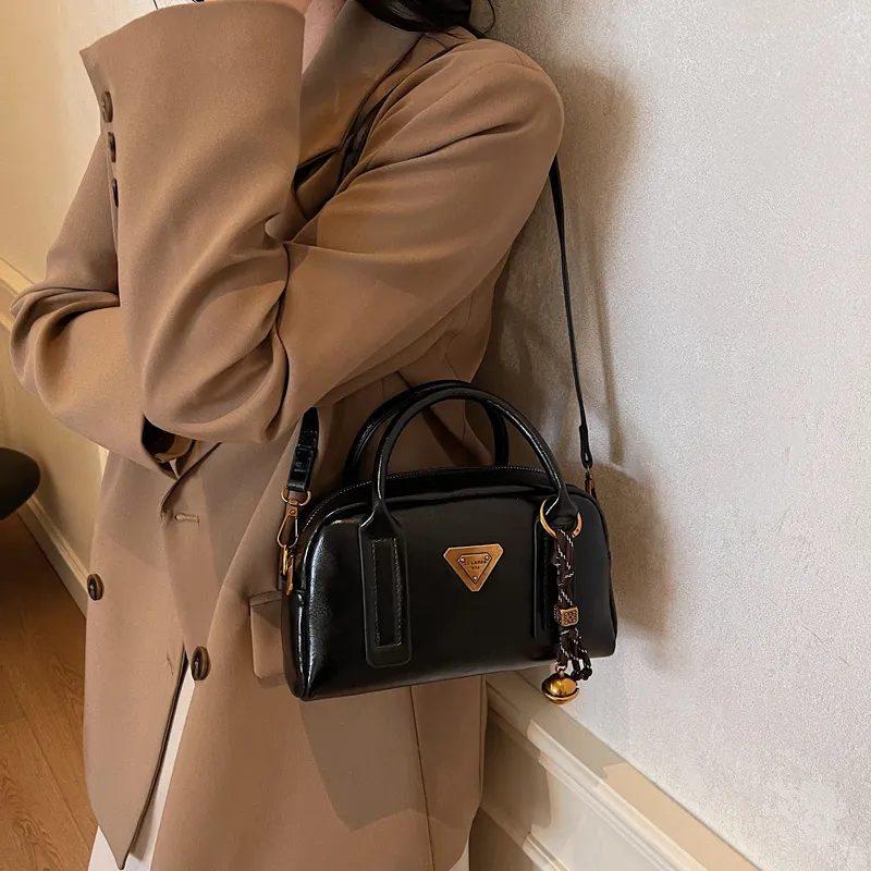 LUVISTRUE PU Shoulder Bag Handbag Crossbody Bag Medium Size Women's Black/Ecru/Coffee/Brown-3