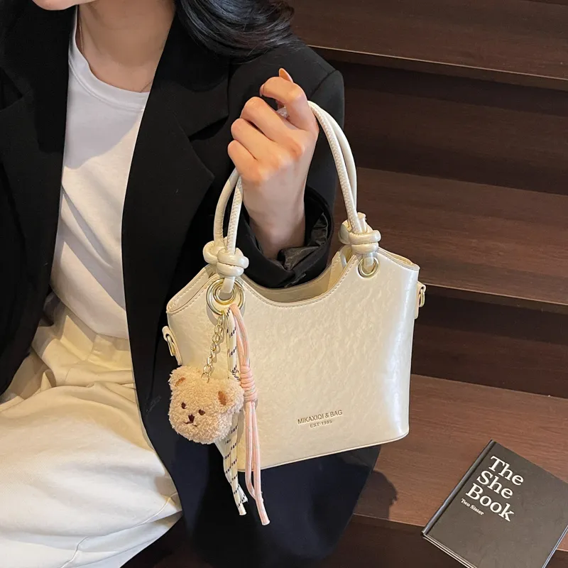 LUVISTRUE Pu Handbags Shoulder Bag Crossbody Bag Regular Women's Beige/Silver/Black/Pink-1