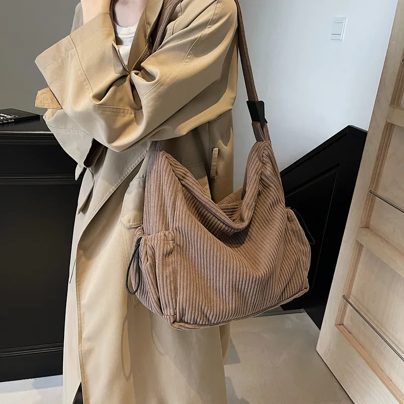 LUVISTRUE Strips Large Capacity Shoulder Bag Crossbody Bag Regular Women's Black/Green Brown/Ecru-11