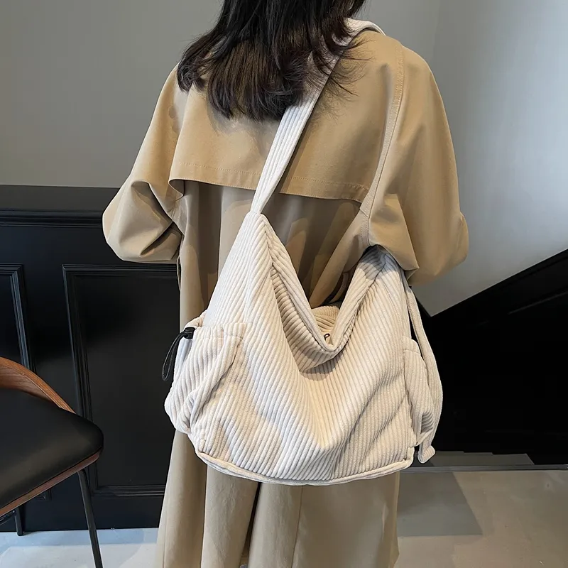 LUVISTRUE Strips Large Capacity Shoulder Bag Crossbody Bag Regular Women's Black/Green Brown/Ecru-2