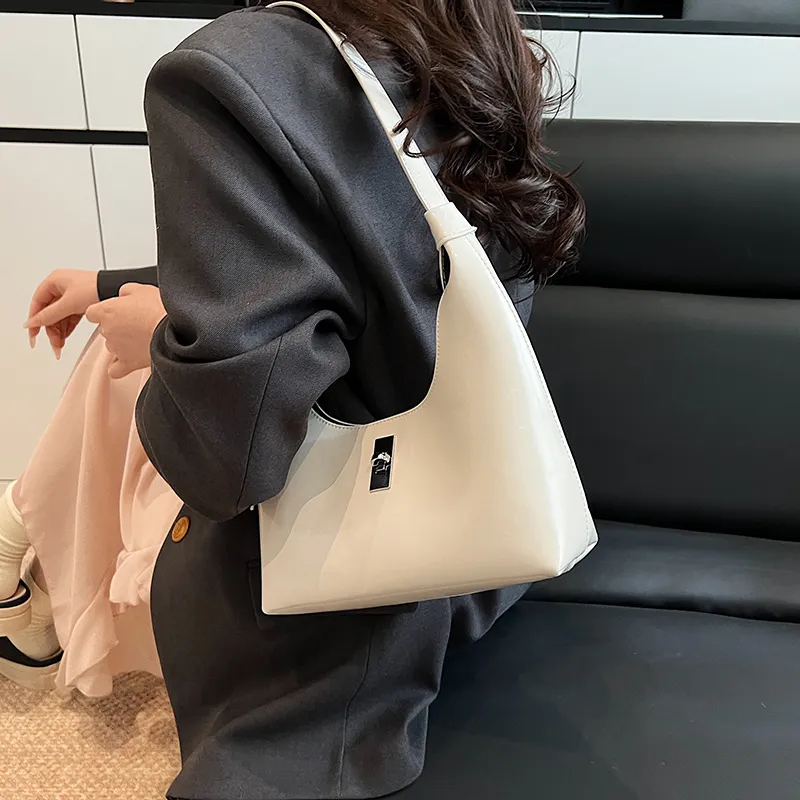 LUVISTRUE PU Crossbody Bag Shoulder Bag Regular Women's White/Silver/Blue/Red/Pink/Black-4