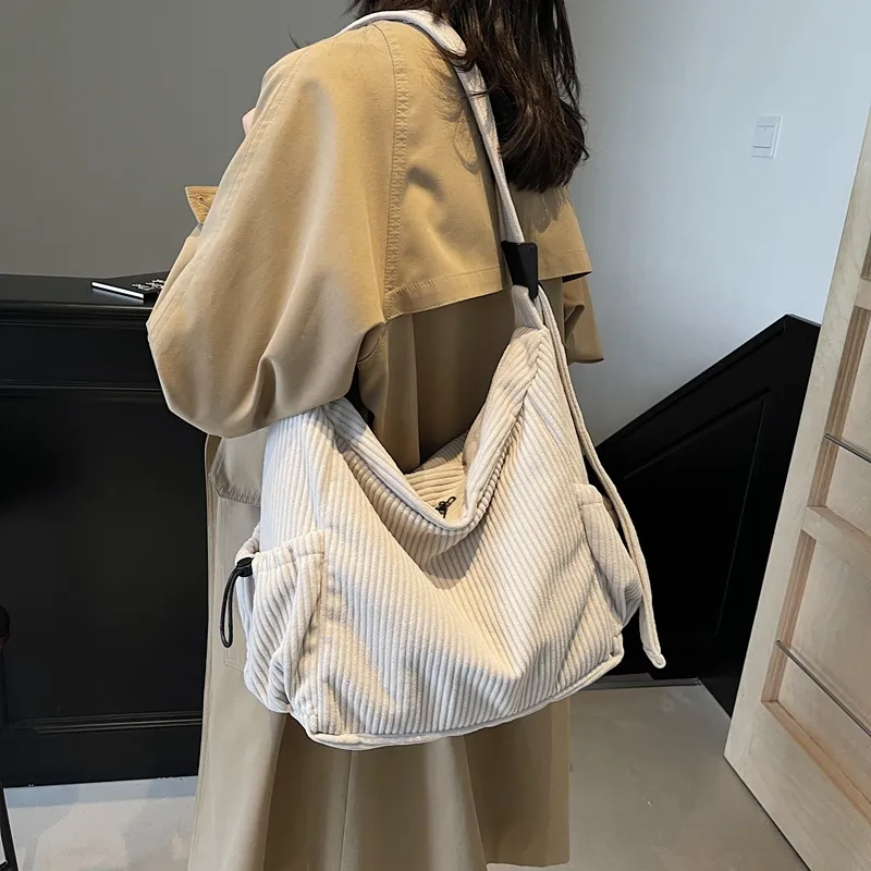 LUVISTRUE Strips Large Capacity Shoulder Bag Crossbody Bag Regular Women's Black/Green Brown/Ecru-4