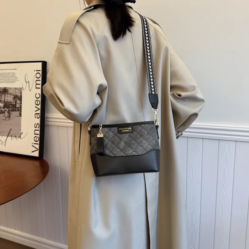 LUVISTRUE PU Shoulder Bag Crossbody Bag Regular Women's Blue/Black/Khaki/Brown-10
