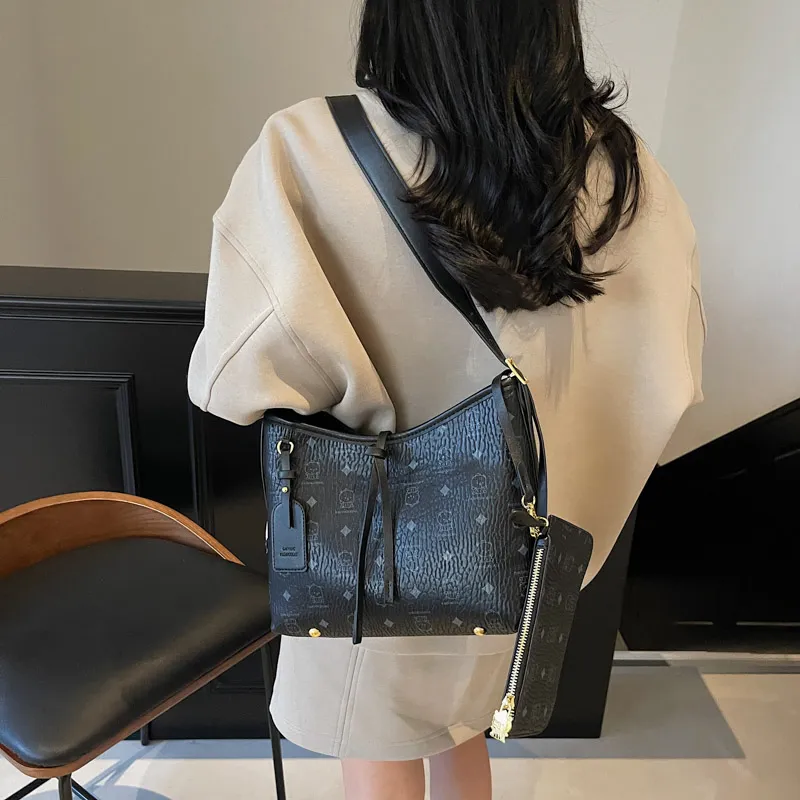 LUVISTRUE PU Commute Shoulder Bag Tote Regular Women's Brown/Pink/Ecru/Black/White-31