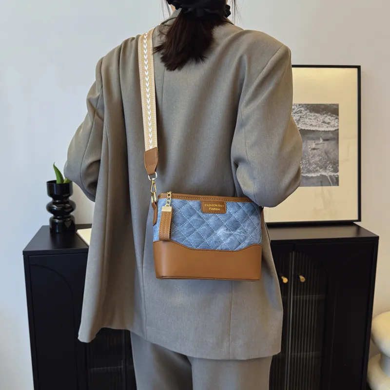 LUVISTRUE PU Shoulder Bag Crossbody Bag Regular Women's Blue/Black/Khaki/Brown-4