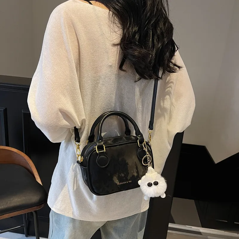 LUVISTRUE PU Handbag Shoulder Bag Crossbody Bag Medium Size Women's Black/Beige/Silver/Coffee/Pink-3