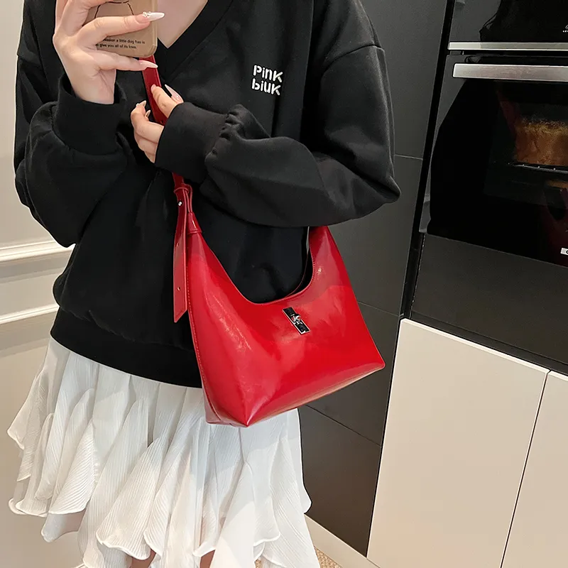 LUVISTRUE PU Crossbody Bag Shoulder Bag Regular Women's White/Silver/Blue/Red/Pink/Black-19