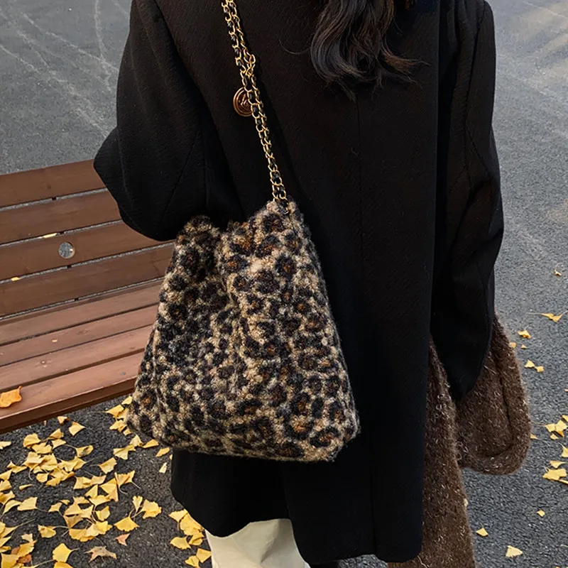DALO Faux Fur Shoulder Bag Women's Khaki/Brown-10
