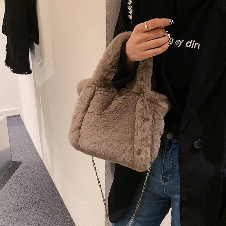 DALO Faux Fur Shoulder Bag Women's Multicolor-15