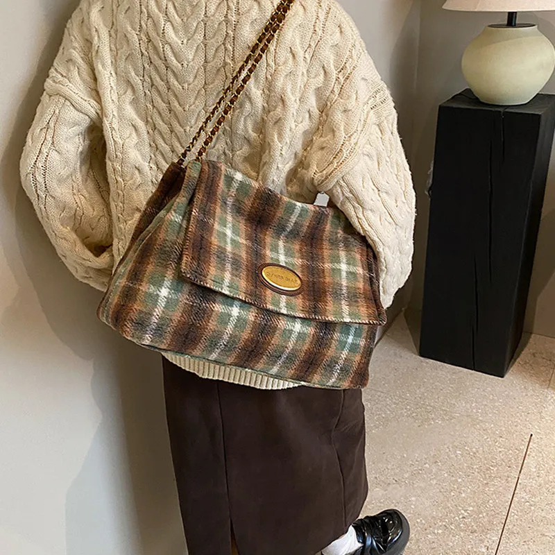 DALO Woolen Shoulder Bag Women's-6