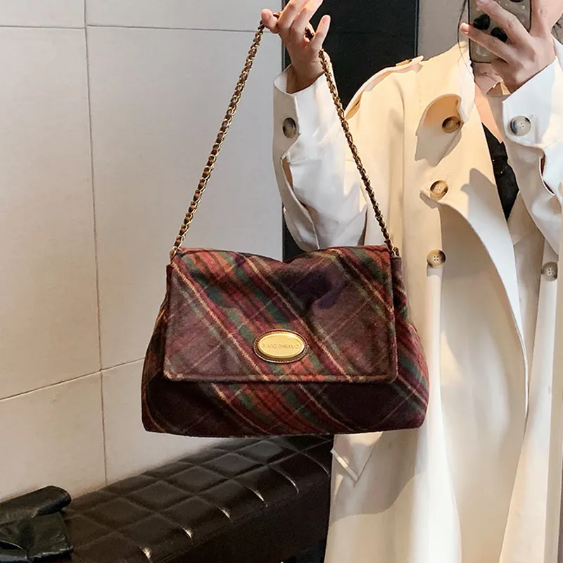 DALO Woolen Shoulder Bag Women's-14