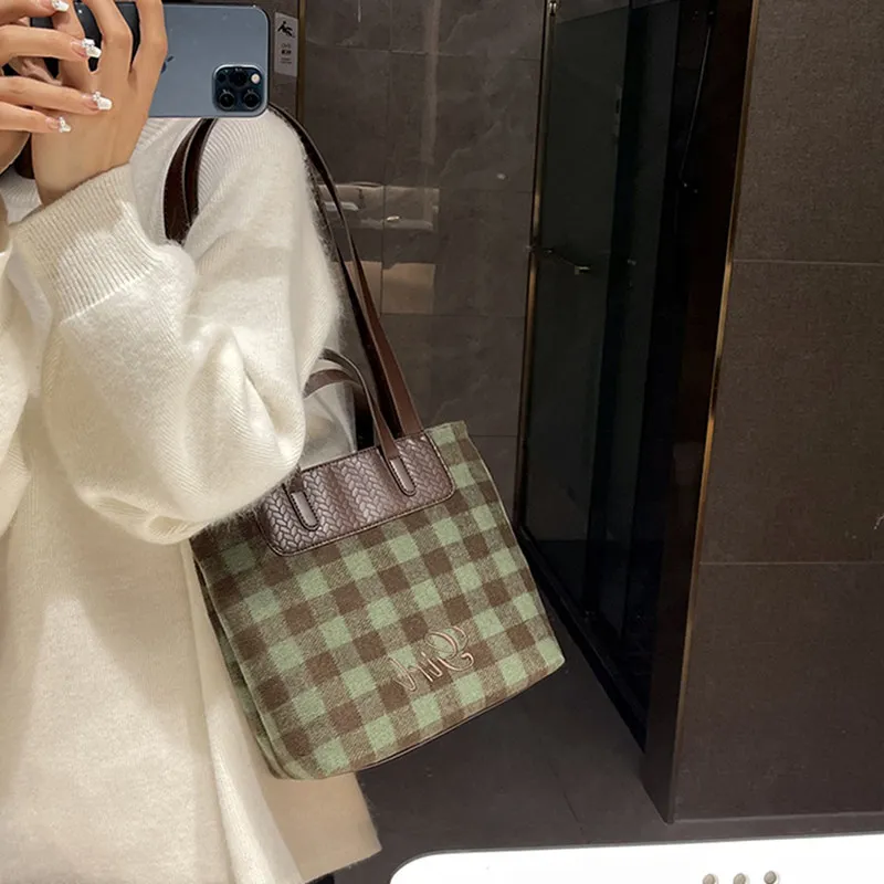 DALO Handbags-16