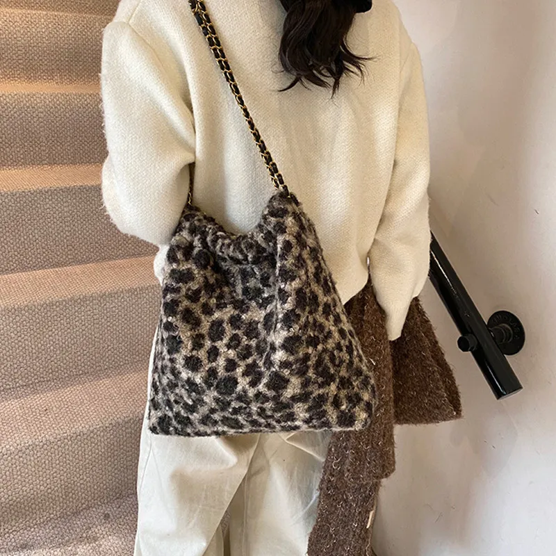 DALO Faux Fur Shoulder Bag Women's Khaki/Brown-4