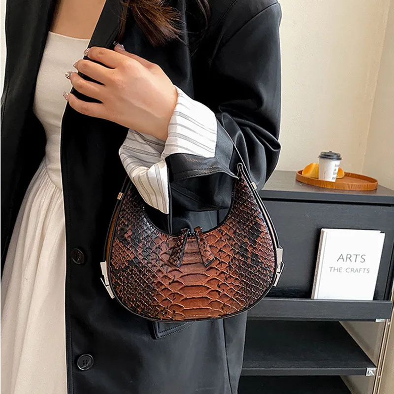 DALO PU Crescent Bag Handbag Women's Multicolor-17