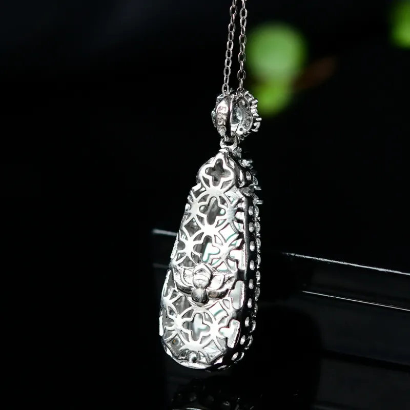 The Call Of The Heart Ice Glutinous Jadeite Necklaces Women's-5