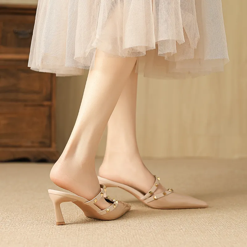 YAFEI XUANYU Rubber Sole Stud Closed Toe Slippers Women's-17