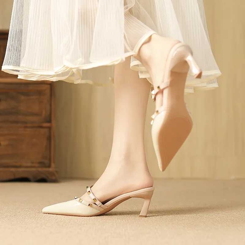 YAFEI XUANYU Rubber Sole Stud Closed Toe Slippers Women's-9
