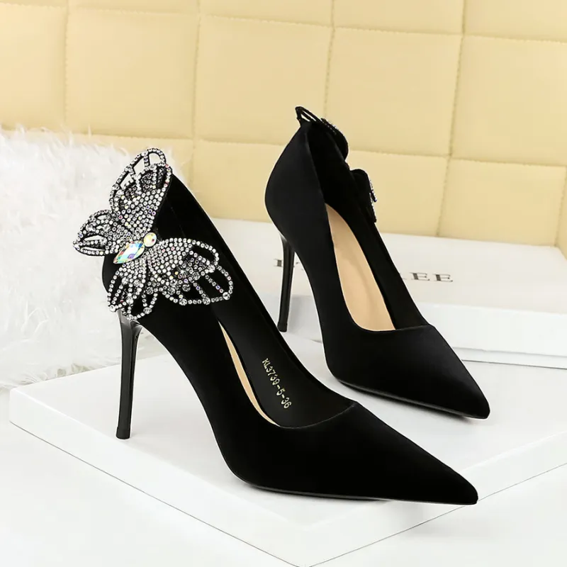 YAFEI XUANYU High Heels Women's Black-3