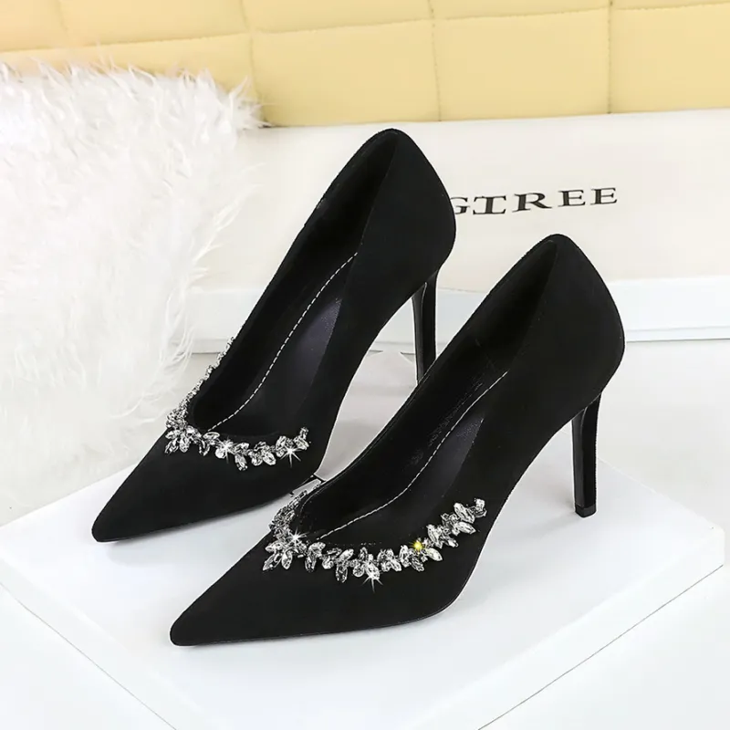 YAFEI XUANYU Slim Heel High Heels Women's-3