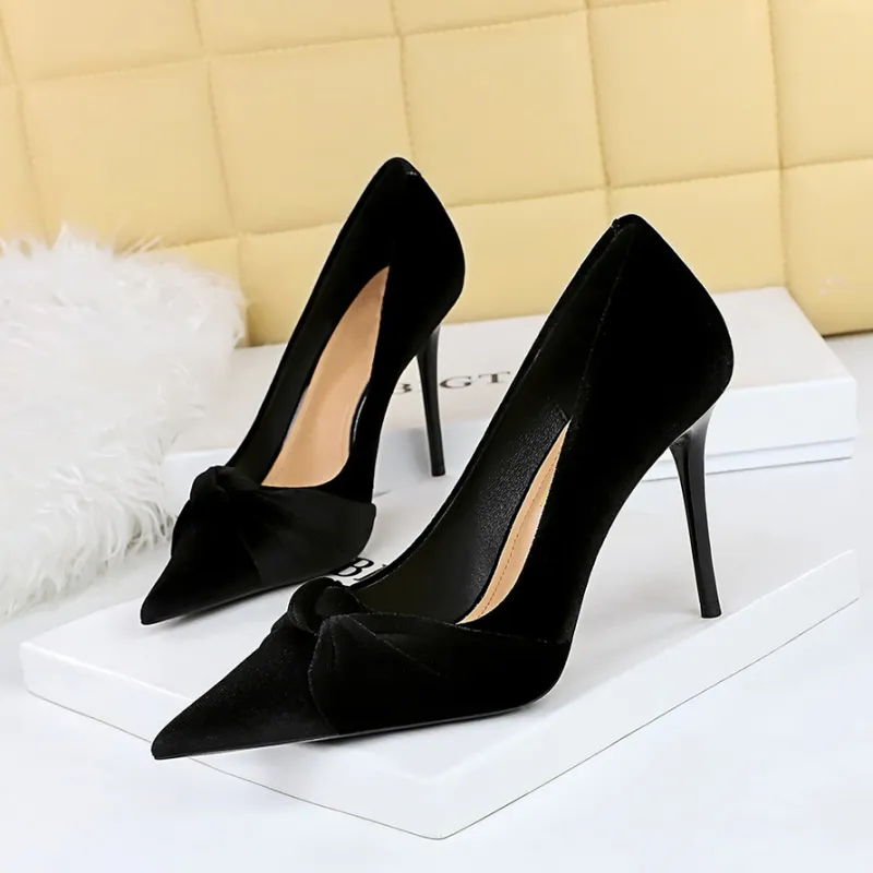 YAFEI XUANYU Slim Heel High Heels Women's-1