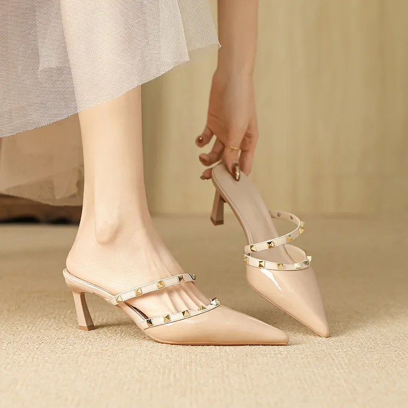 YAFEI XUANYU Rubber Sole Stud Closed Toe Slippers Women's-19