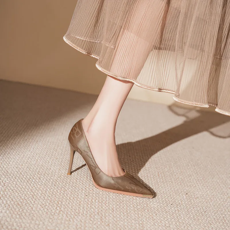 YAFEI XUANYU Slim Heel High Heels Women's-20