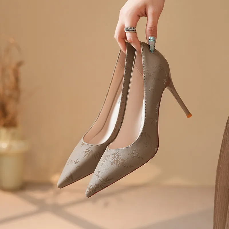 YAFEI XUANYU Slim Heel High Heels Women's-15