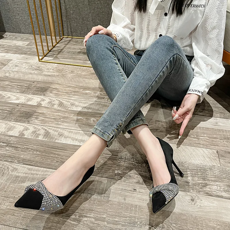 YAFEI XUANYU Slim Heel High Heels 9cm Women's Black-5