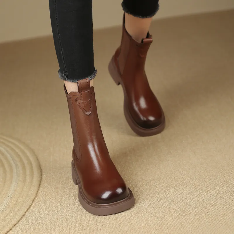 D FUSE SCANDINAVIA Chelsea Boots Women's Brown-1